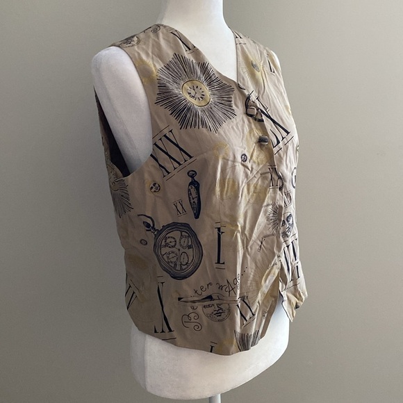 Ann May time clock vest - Picture 2 of 10